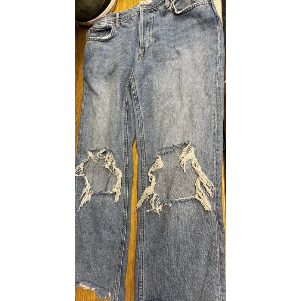 We The Free 28 Straight Light Blue Distressed Frayed Hem Button Jeans EUC A27